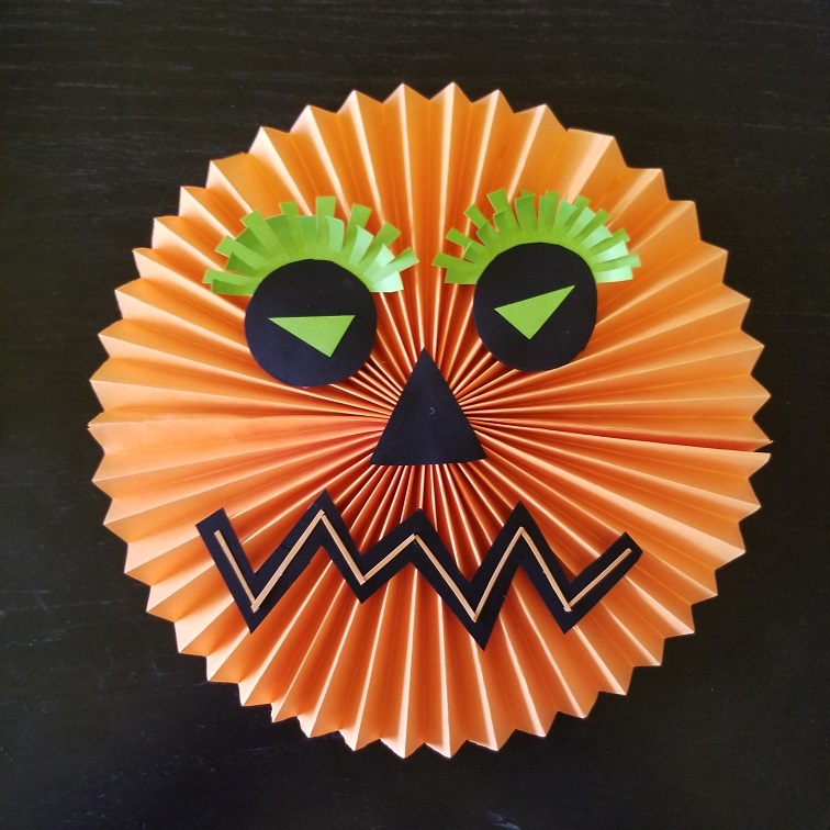 Pumpkin paper craft example